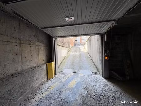parking 20 m² lille