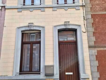 lumineuse petite maison 1 ch à liège avec terrasse
