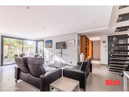 maison 5 pièces 105 m²