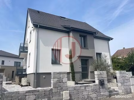 maison 7 pièces 237 m²