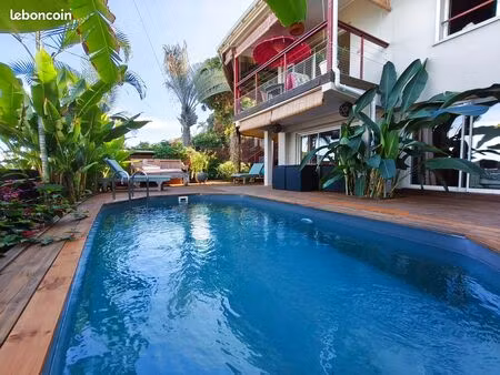 villa 5 pièces 125 m²