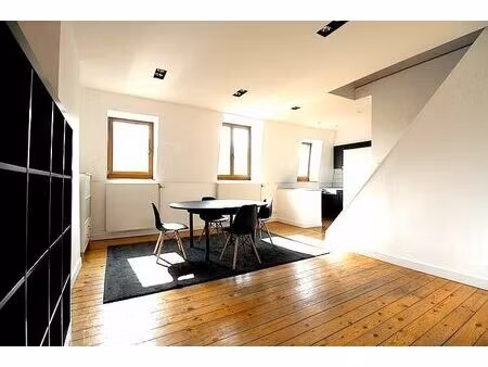 appartement à louer avec 2 chambres   etterbeek (vbe33667)