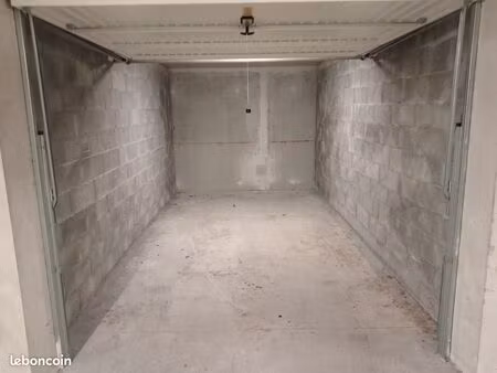 location box garage