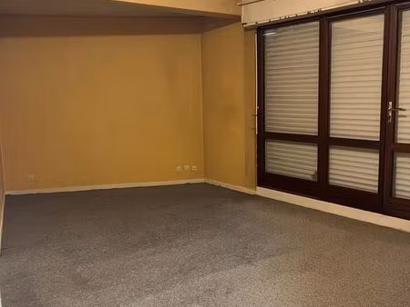 appartement 1 pièce 51 m²