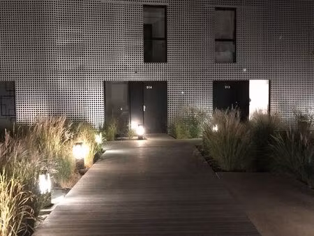 duplex t3 meublé 75 m² – terrasse – box – résidence de standing – quartier docks vauban