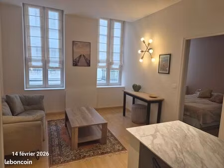 location appartement meublé 2p hypercentre la rochelle
