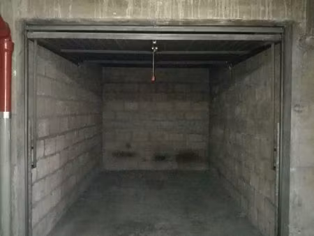 location box garage fermé