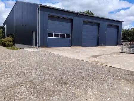 stockage premium intérieur camping-car – bâtiment sécurisé et isolé
