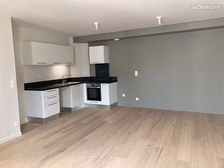 appartement 3 pièces 53 m²