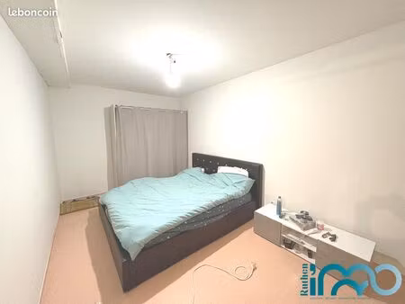 studio 1 pièce 33 m²