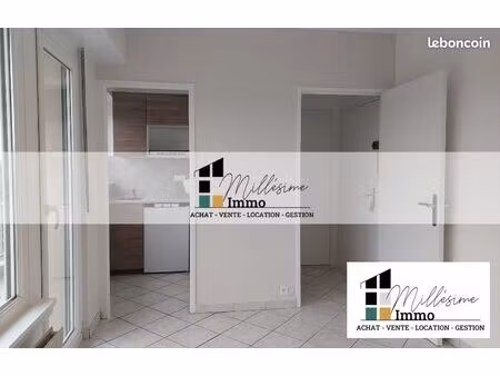 appartement 1 pièce 18 m²