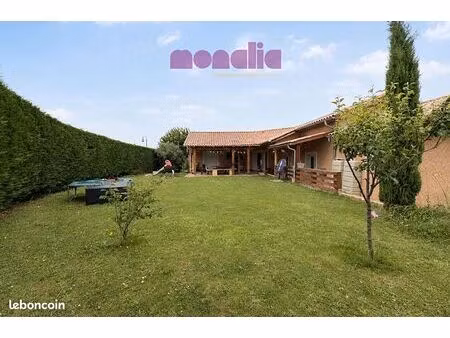 maison 6 pièces 158 m²