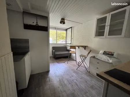 studio 1 pièce 13 m²