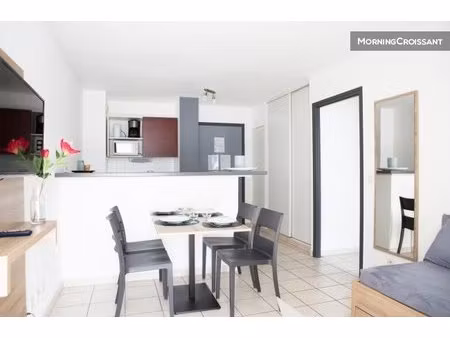 superbe t2 pour 4 à divonne