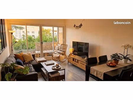 chambre 5 pièces 100 m²