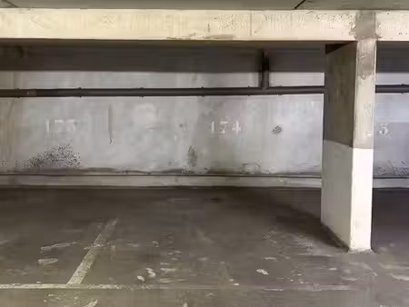 parking à louer