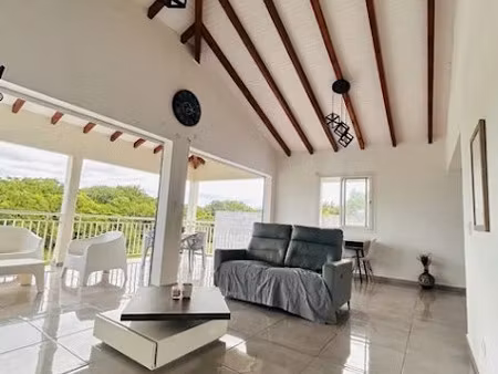 location meublée villa 4 pièces 88.12 m² à morne a l'eau (97111)  1 380 €