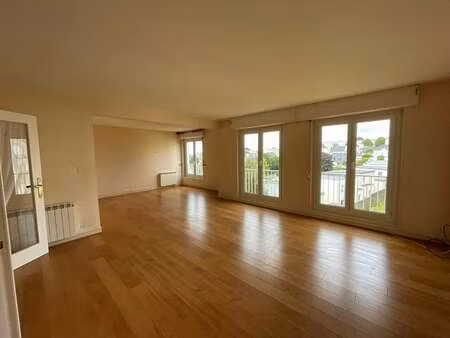 location appartement 4 pièces à brest (29200) : à louer 4 pièces / 100m² brest