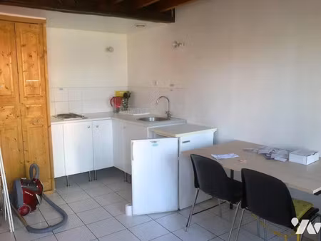 location maison 3 pièces 27 m² à amiens (80000)  465 €