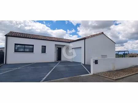 location meublée maison 4 pièces 130 m² à angles (85750)  1 200 €