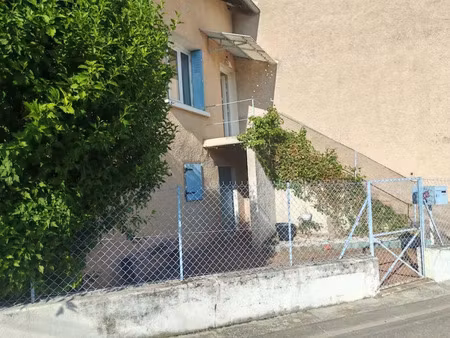 location maison 4 pièces 90 m² à saint-etienne-des-oullières (69460)  1 120 €