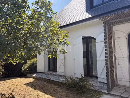 location maison 6 pièces 120 m² à orvault (44700)  1 750 €