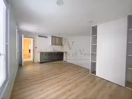 location locaux professionnels 0 pièces 19.23 m² à vincennes (94300)  1 432 €