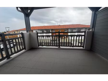 location appartement  m² t-3 à saint-vincent-de-tyrosse  796 €