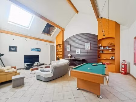 maison de 8 pièces de 174 m² à saint-nazaire - secteur villeneuve