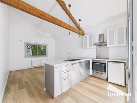 3 pièces duplex avec patio intérieur - rue des fauvettes  bordeaux