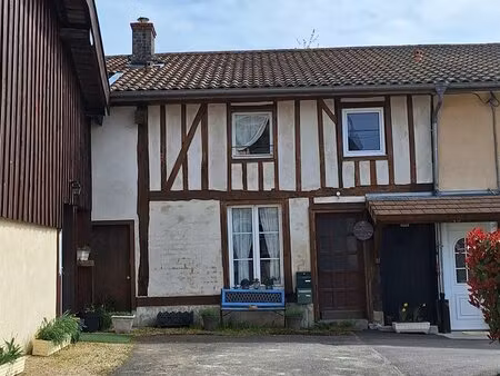 maison très bien située dans la meuse