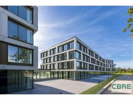 to rent for office 974 m² – 23 376 € |leudelange