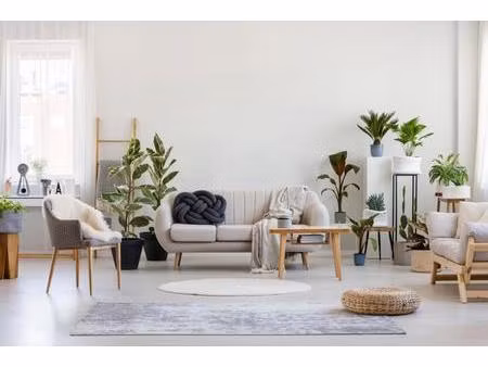 **rare t4 dernier étage avec toit terrasse dans residence luxueuse à seulement 600 mètres 