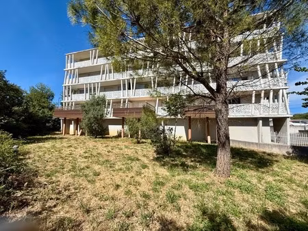 montpellier – appartement t4 de 83 m2 avec vaste terrasse  garage et parking - dans une ré