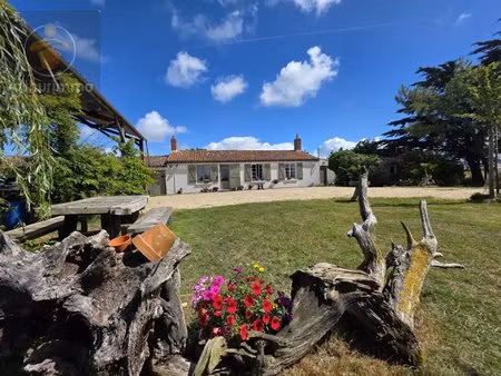 maison atypique au cœur de la nature