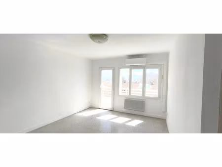 location appartement 3 pièces 52 m² à béziers (34500)
