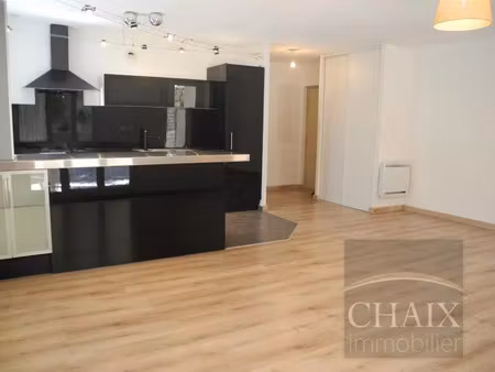location appartement 3 pièces 66 m² à la penne-sur-huveaune (13821)