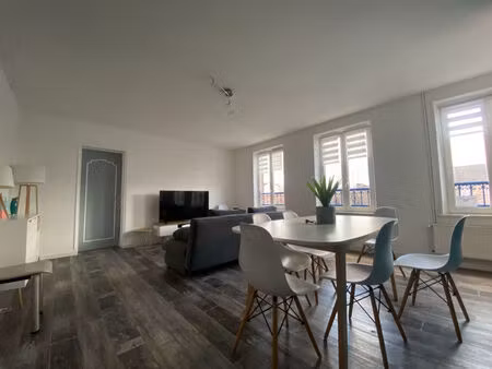 vente appartement 5 pièces  86.00m²  rue