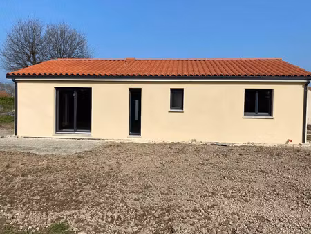 vente maison 4 pièces 92 m² lignan-de-bordeaux (33360)