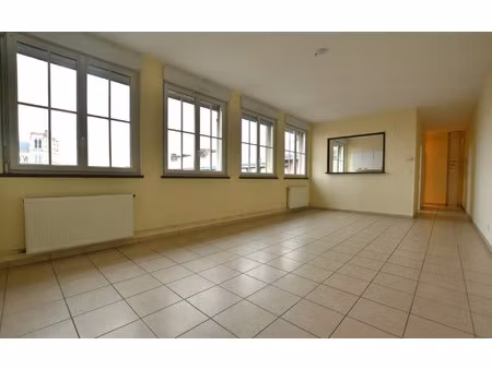 location appartement  m² t-3 à abbeville  690 €