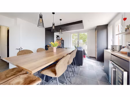 exclusivité - maison de 300m2 sur un terrain de 1800m2 - su