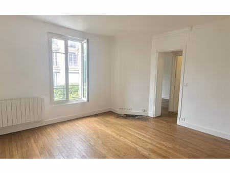 location appartement  43.78 m² t-2 à issy-les-moulineaux  1 250 €