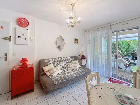 location meublée appartement 2 pièces 27 m² à la seyne-sur-mer (83500)  760 €