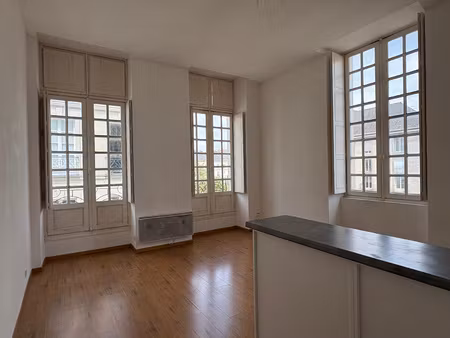 appartement t3 en hyper centre-ville
