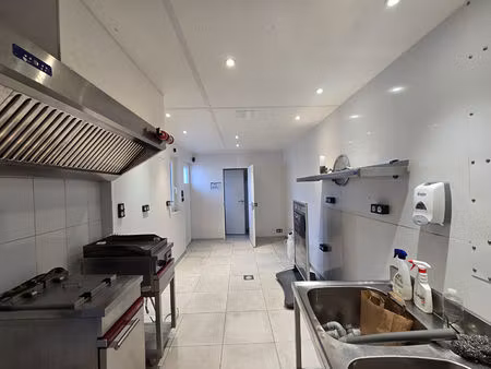 local commercial bouguenais 7 pièce(s) 90 m2