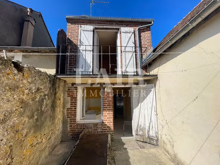 maison à rénover en centre-ville de bellême - b14030