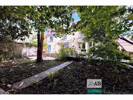 maison à vendre à 5 min à pieds de la gare de guerard