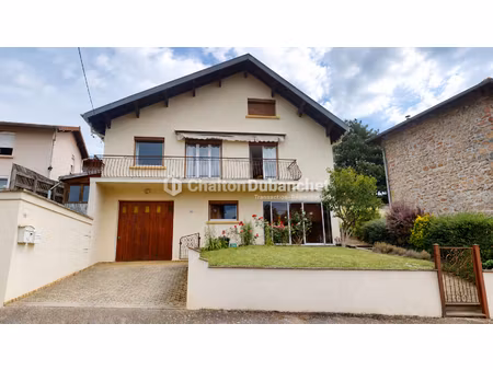 cours - maison de 159 m²