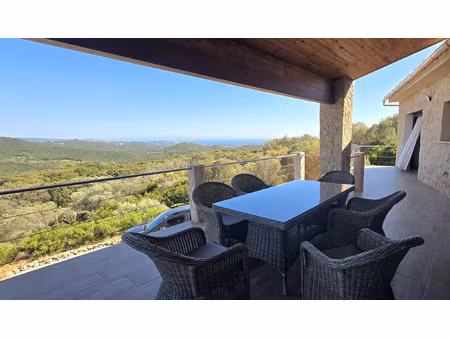 superbe maison recente vue mer