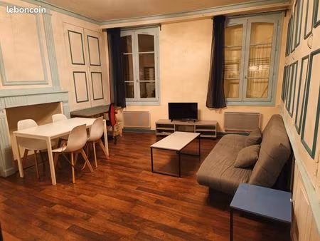 t1 42m2 meublé vieille ville